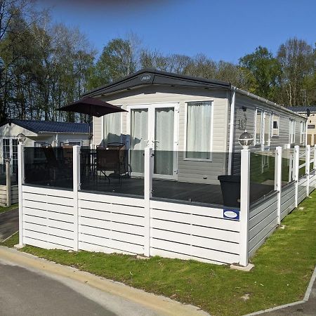 Lakeside Holiday Home Hastings Exterior photo